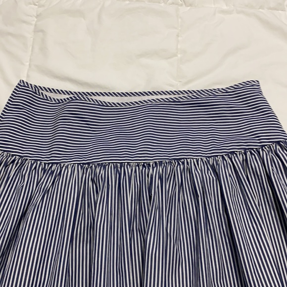 Gap stripped skirt - Picture 2 of 5